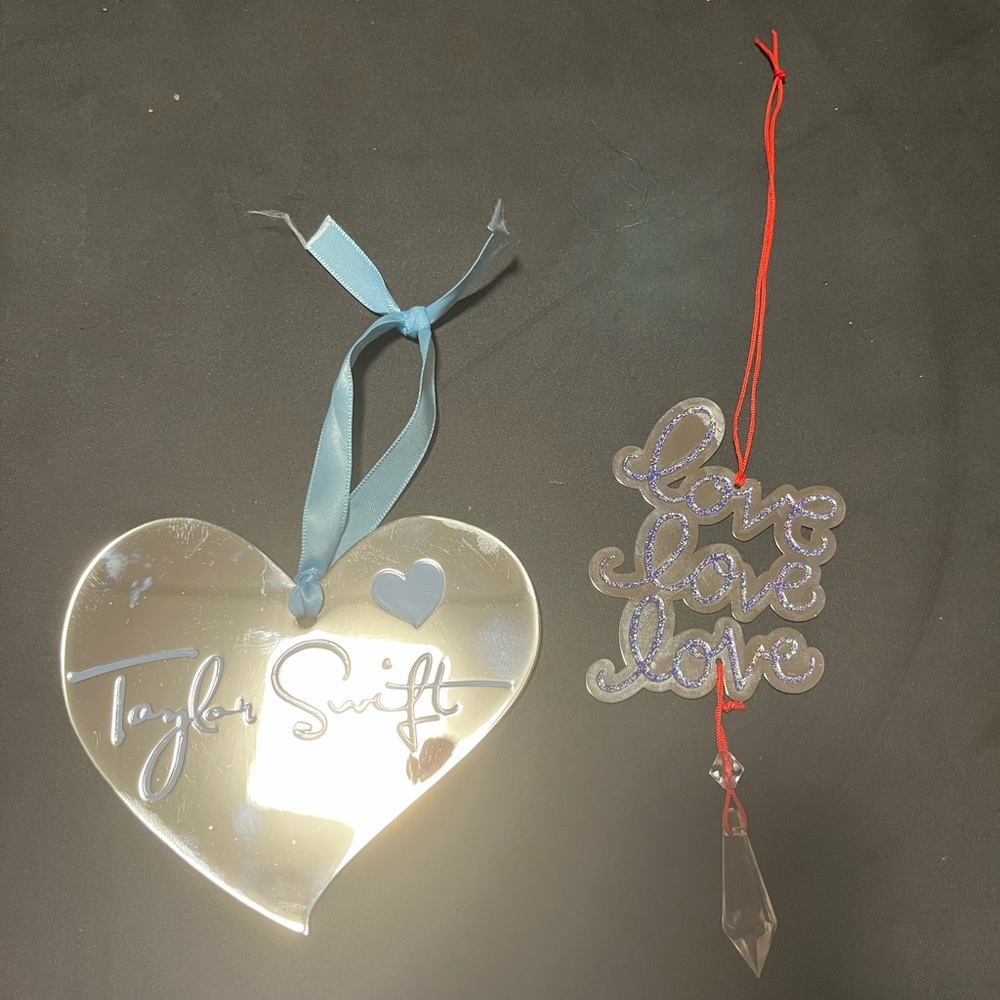 2 Taylor Swift Ornaments